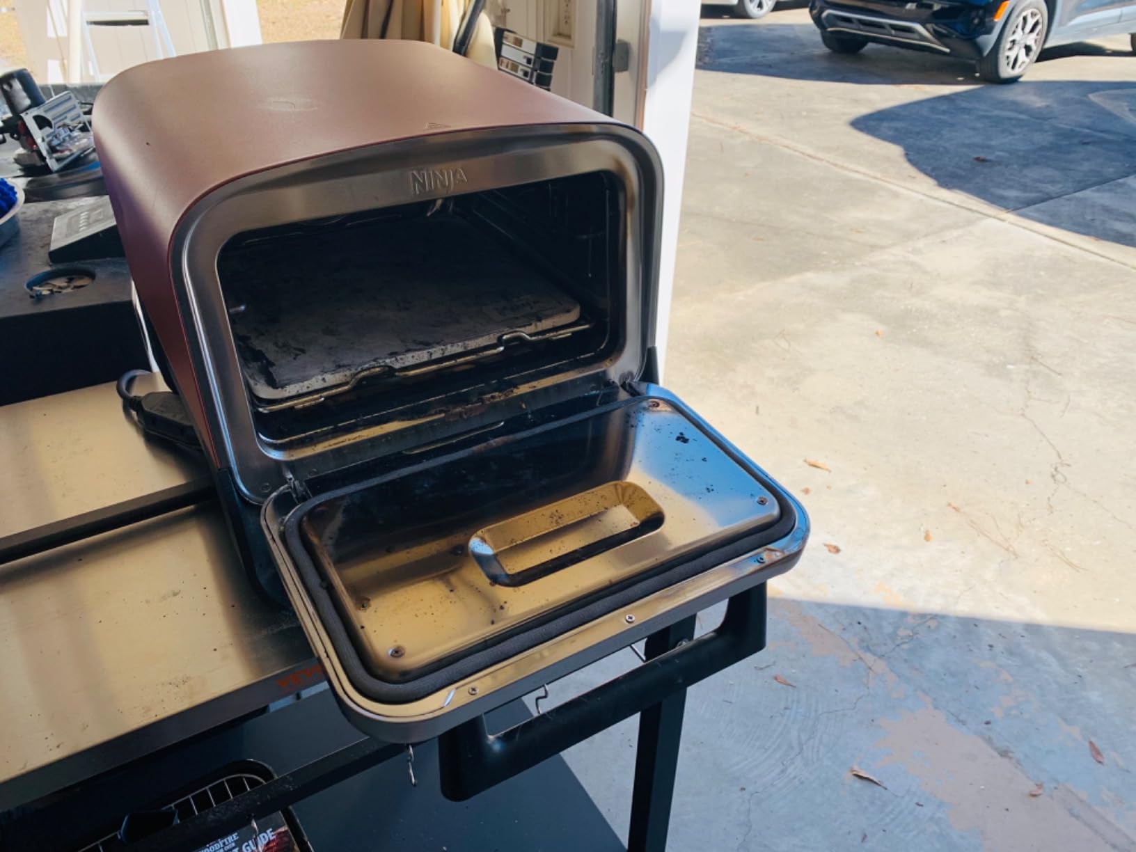 VEVOR Outdoor Grill Dining Cart with Double-Shelf, BBQ Movable Food Prep Table, Multifunctional Stainless Steel Table Top, Portable Modular Carts for Pizza Oven, Worktable with 2 Wheels, Carry Handle customer photo 1