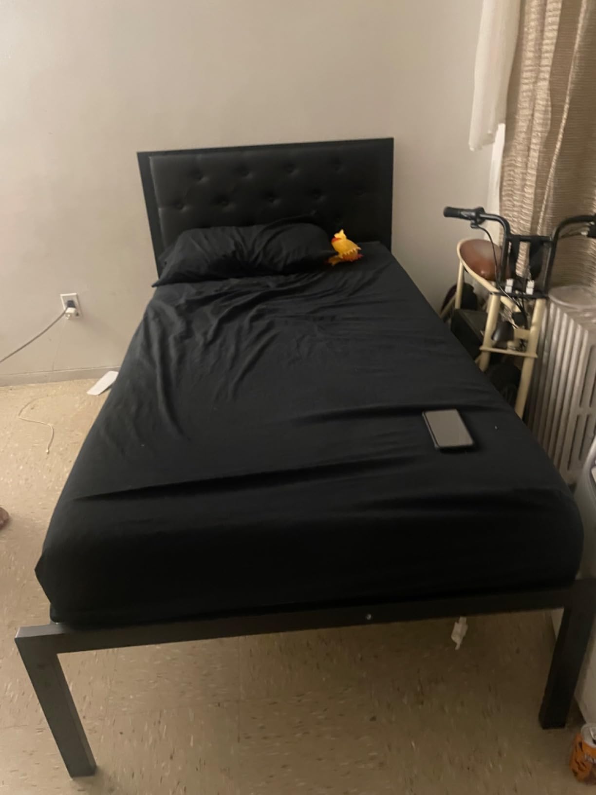 Feonase Queen Size Metal Bed Frame, Heavy-Duty Platform Bed Frame with Linen Upholstered Headboard, 12