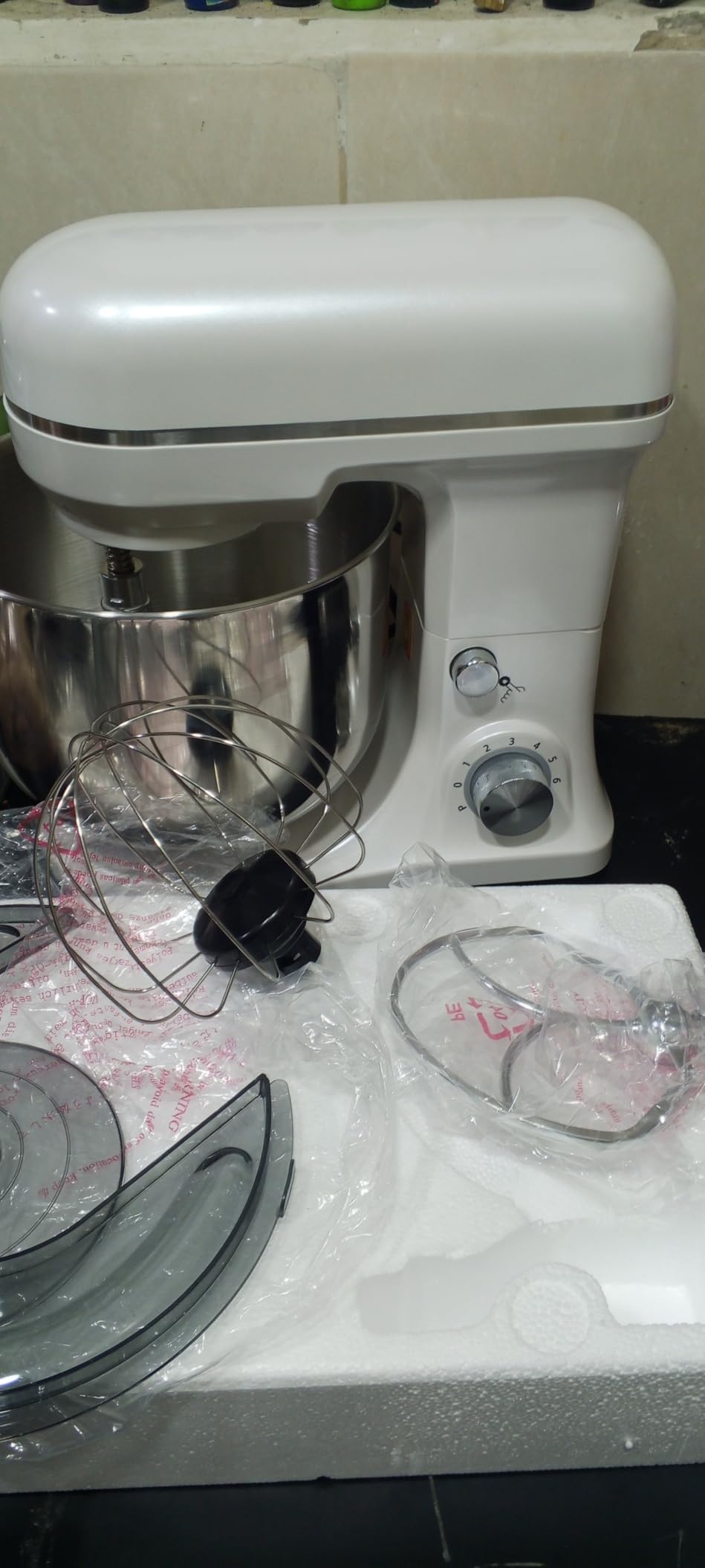 Stand Mixer 5-QT, 6+P Speed Tilt-Head Food Mixer 300W Dough Mixer with Stainless Steel Bowl,Dough Hook,Flat Beater&Whisk Electric Kitchen Mixer for Household Baking, Anti-Slip(Pearl White) customer photo 2