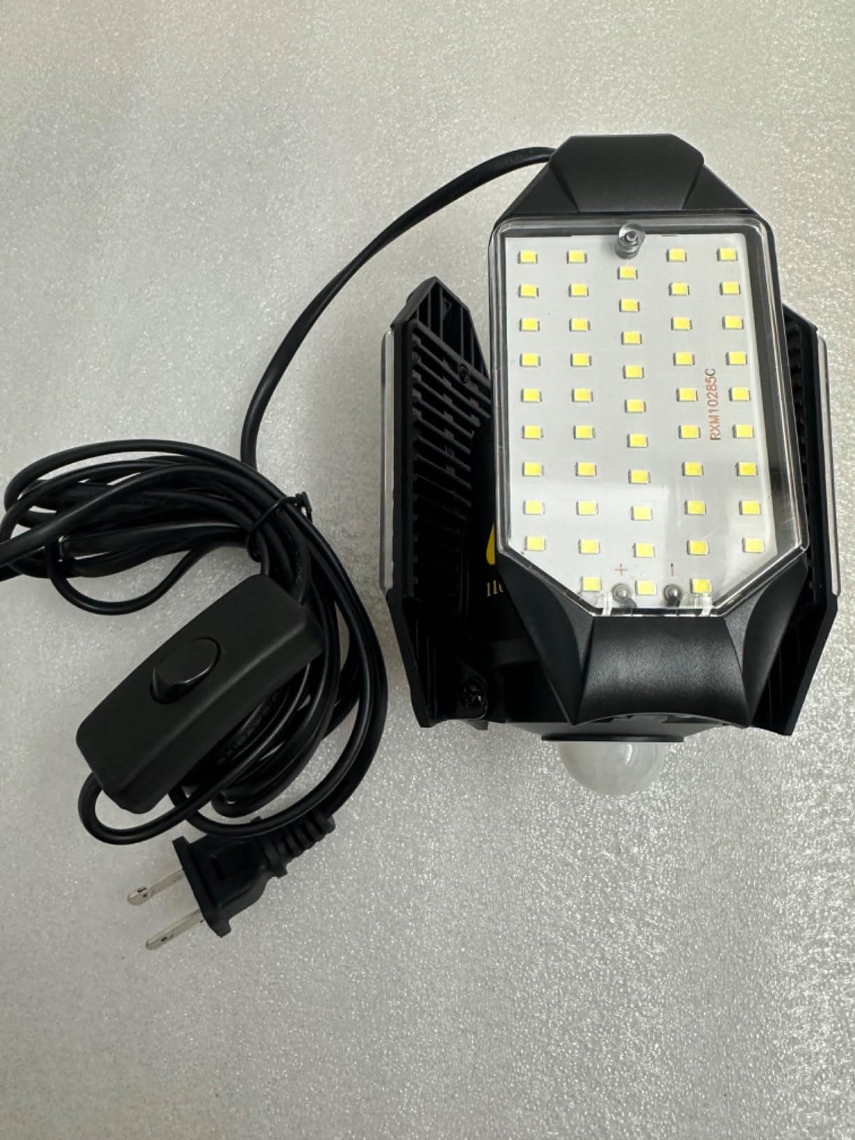 Motion Sensor Garage Light Plug in, 8000LM 6500K Shop Light 3 Modes customer photo 1