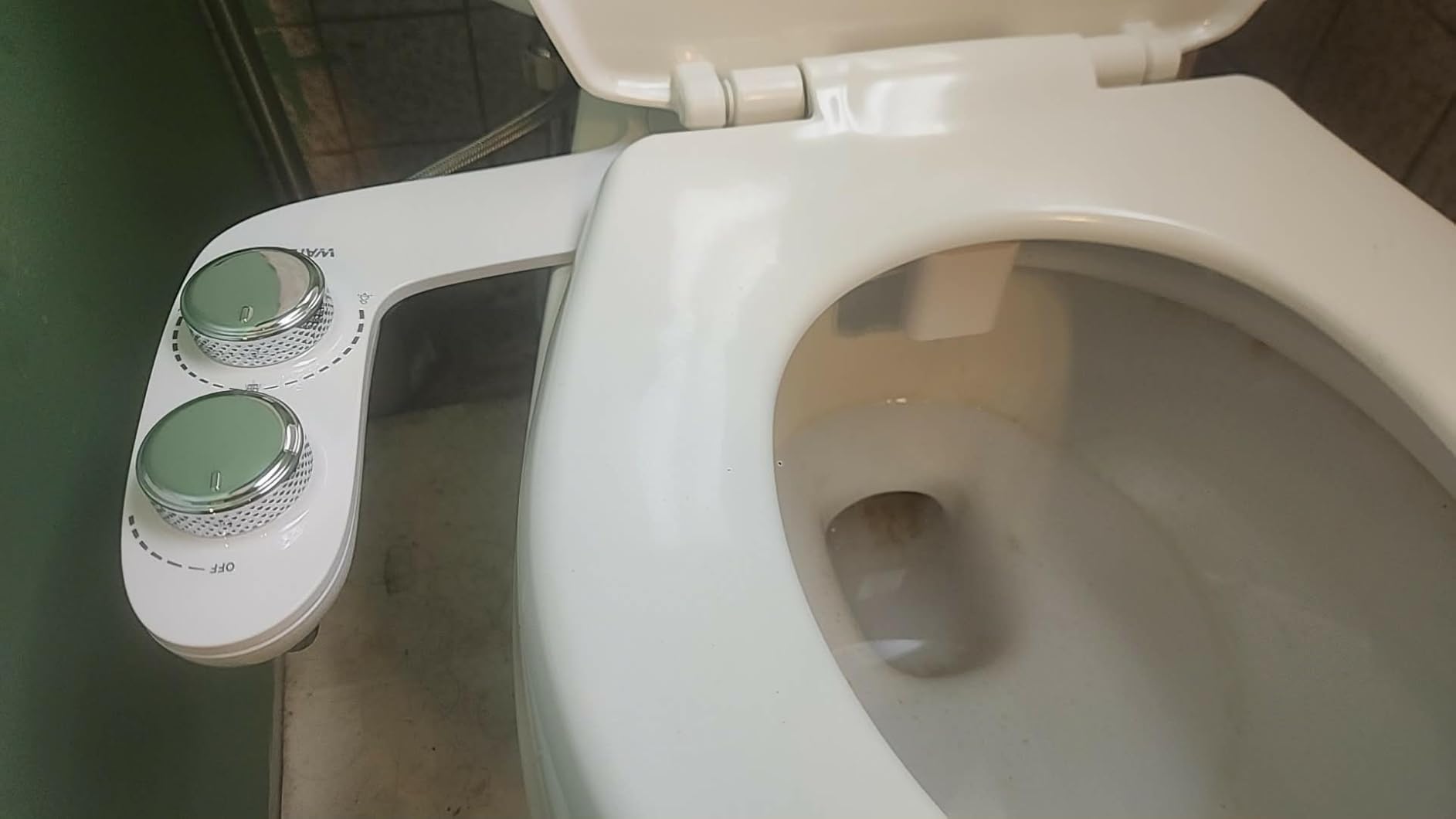WATERLACE Ultra-Slim Bidet Attachment for Toilet - Dual Nozzle, Rear & Feminine Wash, Self-Cleaning, Adjustable Cold Water Pressure, Non-Electric Bidet Toilet Seat for Bathroom, Easy Install (Chrome) customer photo 2