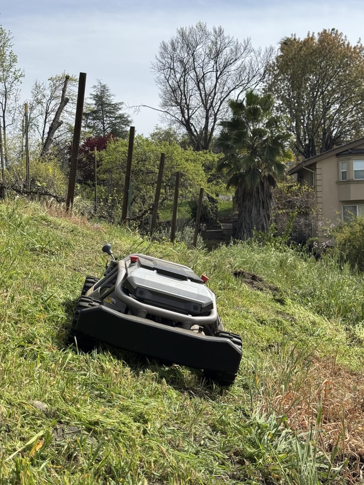 Mowrator S1 4WD 18Ah Remote Control Lawn Mower, 21-Inch, 37° Slope customer photo 2