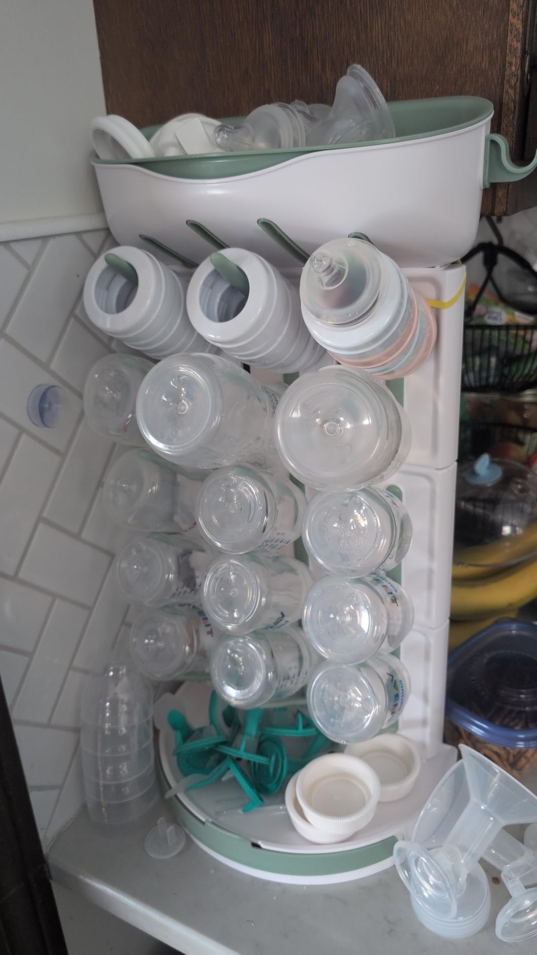 Momcozy Baby Bottle Drying Rack, 18 Bottles Vertical Space Saving customer photo 1