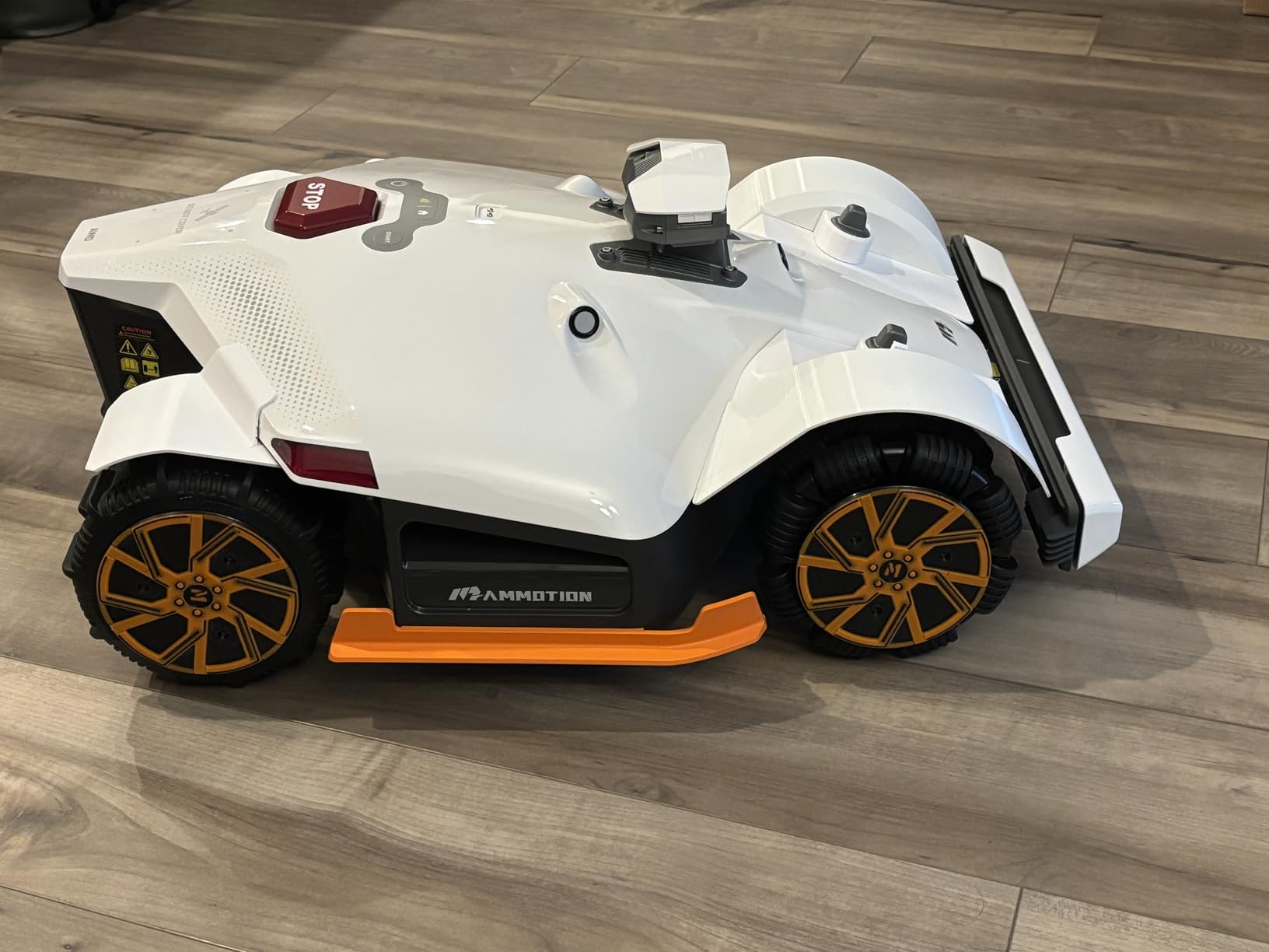 Mammotion LUBA 2 AWD 3000X Robot Lawn Mower with 4G, 80% Slope, 0.75Acre customer photo 2