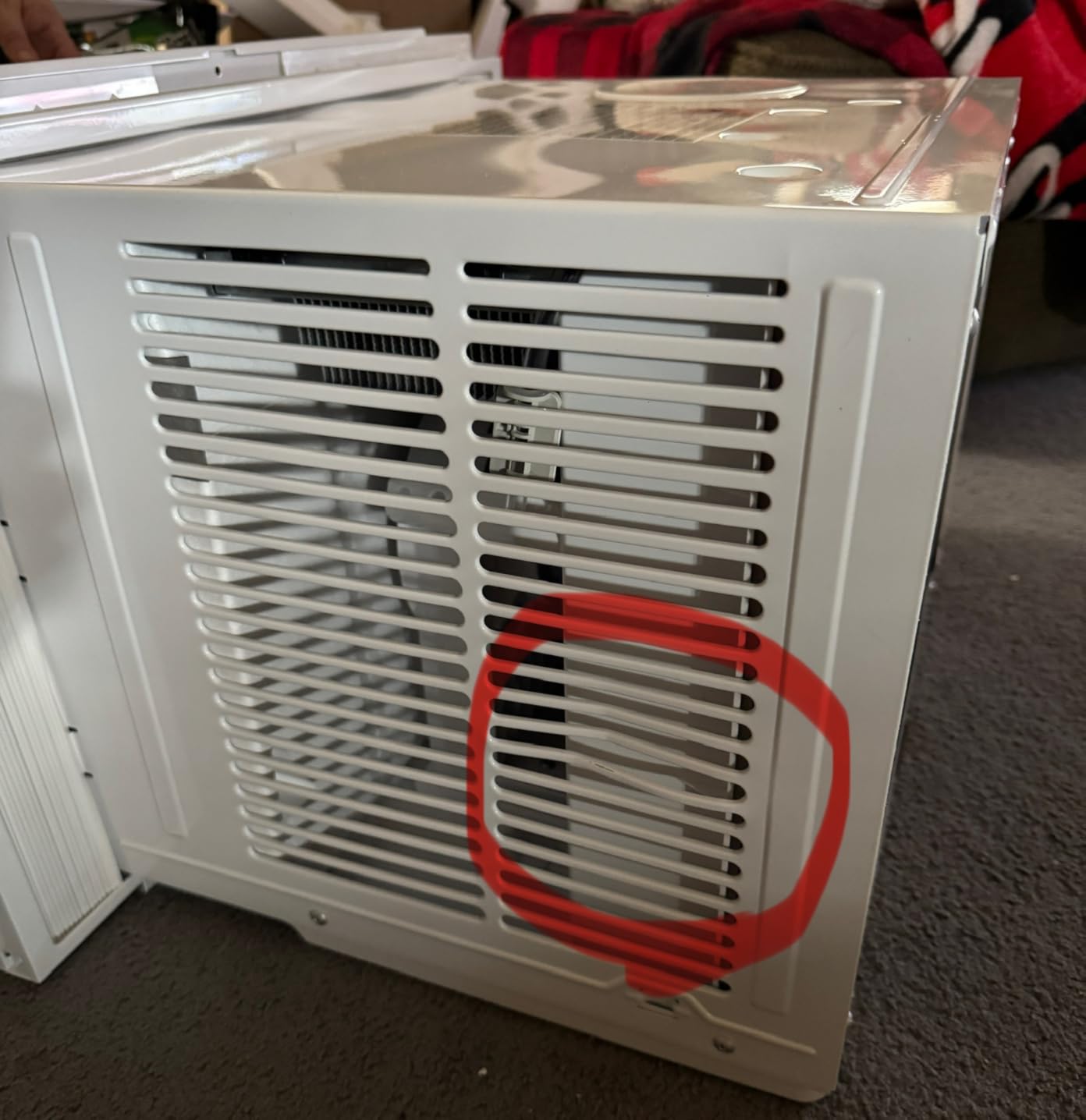 Midea 14,000 BTU Smart Inverter 115V Window Air Conditioner, 700 Sq Ft customer photo 1
