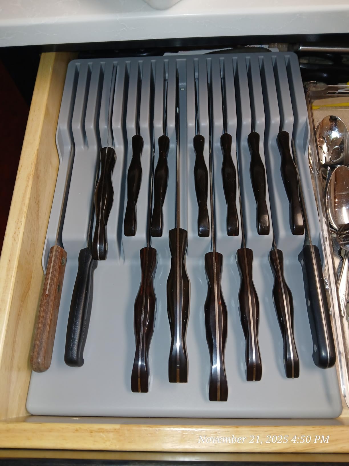 Lifewit Magnetic Drawer Knife Organizers Insert Pastic for 16 Knives, Gray customer photo 2