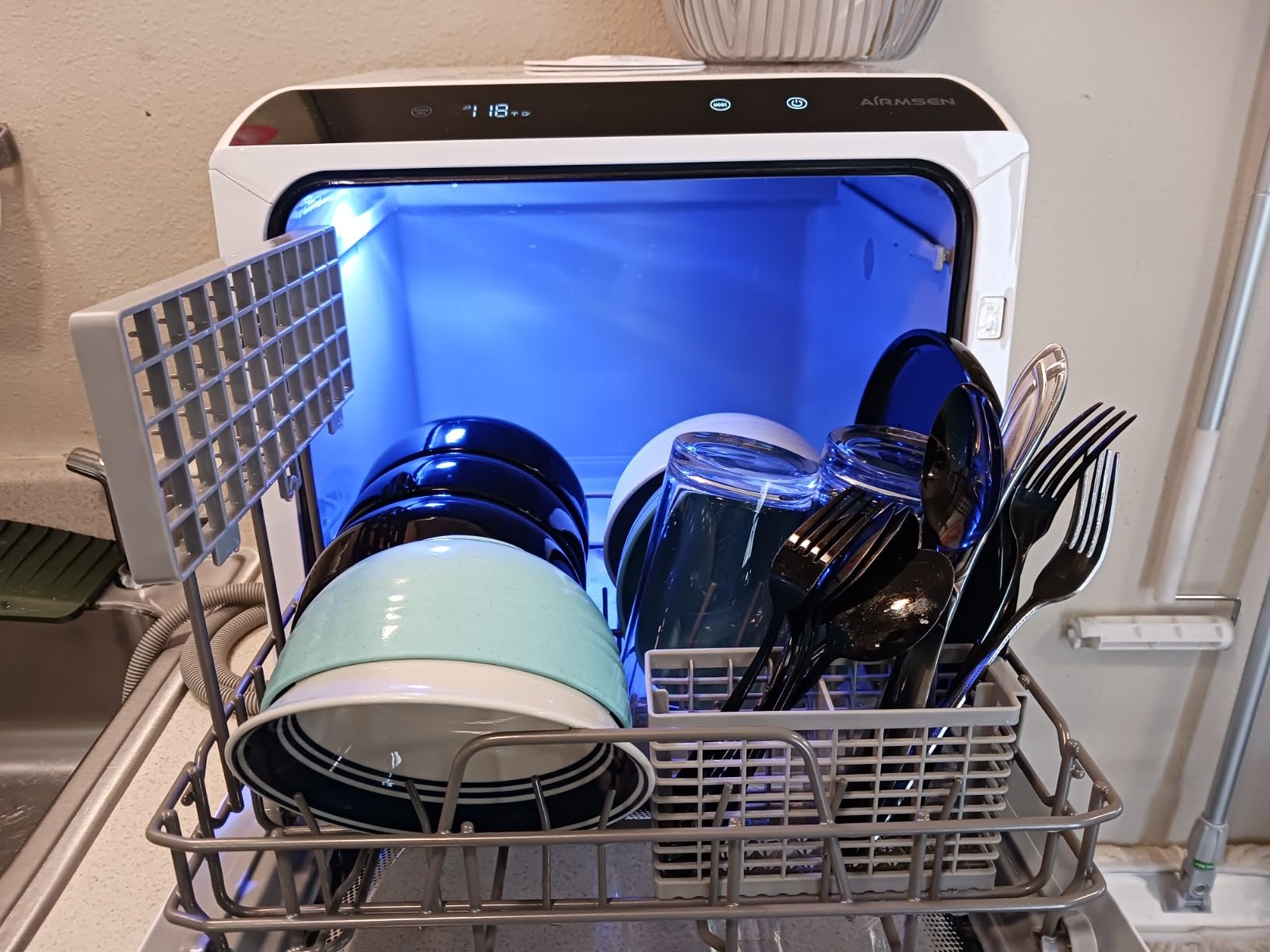 AIRMSEN Portable Countertop Dishwasher, No Hookup Needed customer photo 1